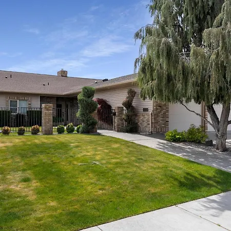 3Br On Golf Course Close To Wineries And Sports Fields